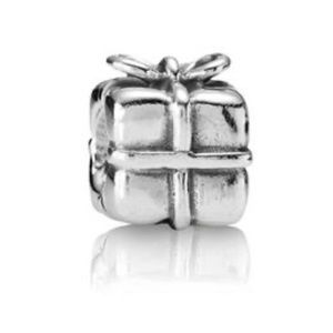 Pandora Retired Sterling Silver Gift Charm 🎁 💎🌸Excellent Condition